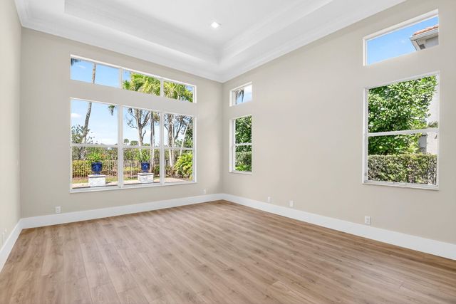 8680 Cobblestone Point Circle, Boynton Beach, FL 33472