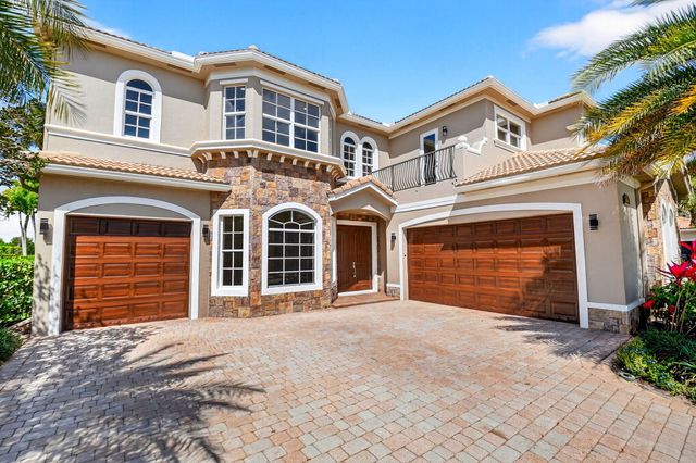 8680 Cobblestone Point Circle, Boynton Beach, FL 33472