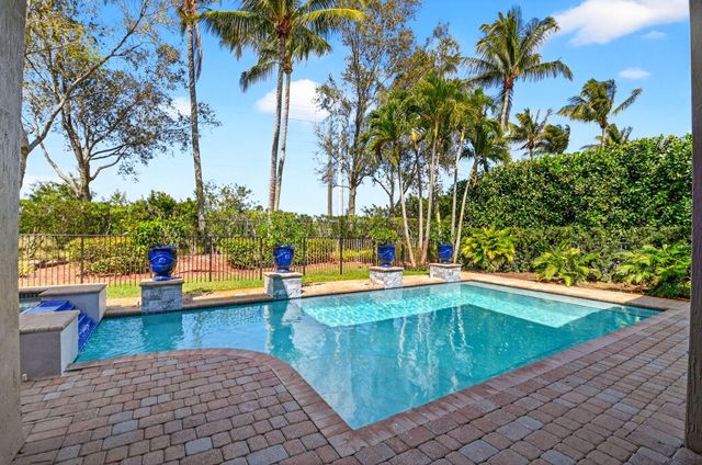 8680 Cobblestone Point Circle, Boynton Beach, FL 33472