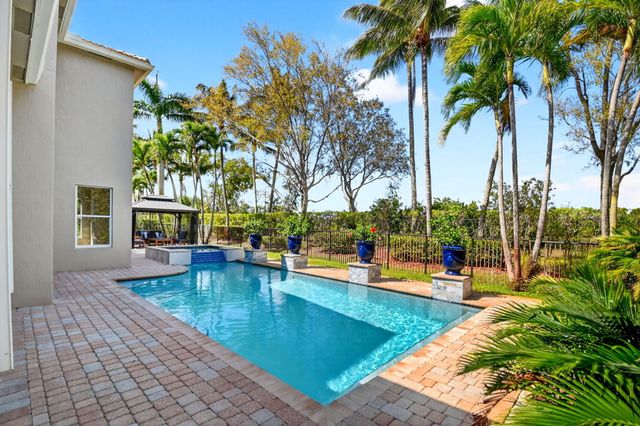 8680 Cobblestone Point Circle, Boynton Beach, FL 33472