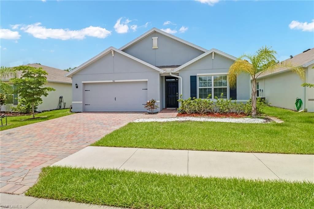 742 HADLEY PL W, NAPLES, FL 34104 — exterior