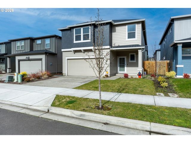 2918 FENYA St, Springfield, OR 97477