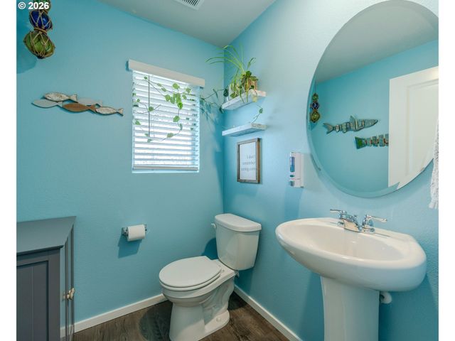 2918 FENYA St, Springfield, OR 97477