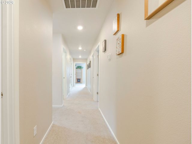 2918 FENYA St, Springfield, OR 97477