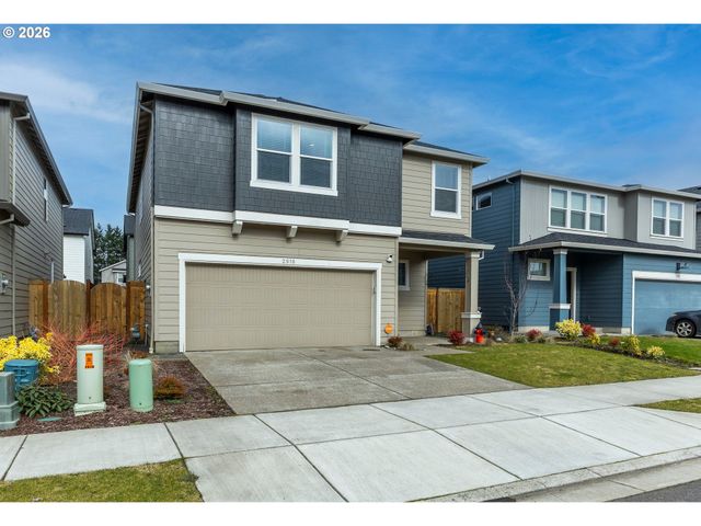 2918 FENYA St, Springfield, OR 97477