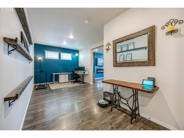 2918 FENYA St, Springfield, OR 97477