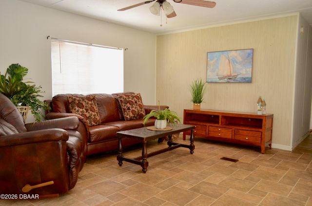 33135 Forest Ridge Road, Deland, FL 32720