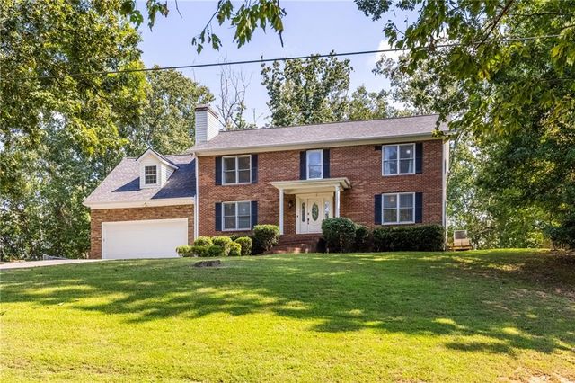 2527 Venture Circle, Gainesville, GA 30506