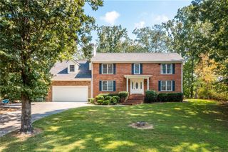2527 Venture Circle, Gainesville, GA 30506