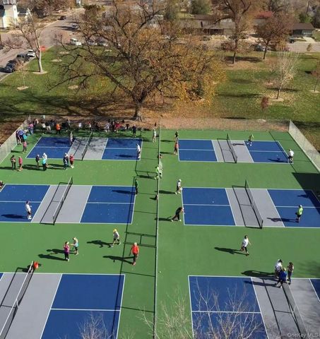 213-06 75th Avenue 6H, Bayside, NY 11364