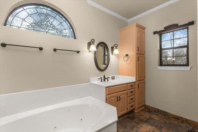 16058 Chris Lane, Tyler, TX 75703