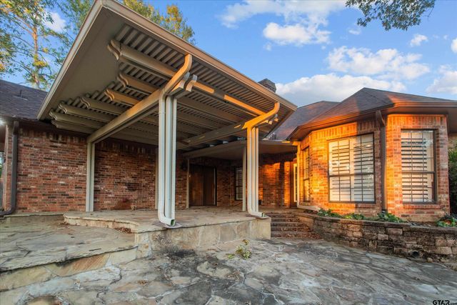 16058 Chris Lane, Tyler, TX 75703