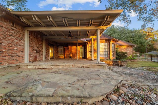 16058 Chris Lane, Tyler, TX 75703