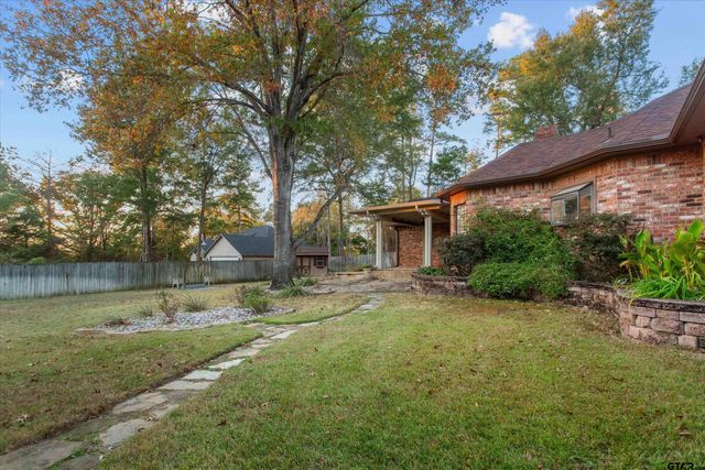 16058 Chris Lane, Tyler, TX 75703