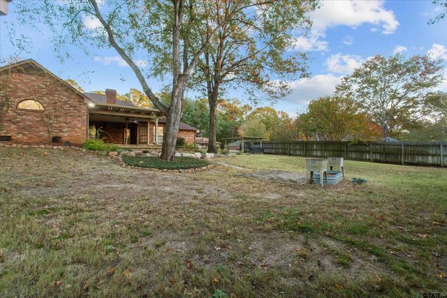 16058 Chris Lane, Tyler, TX 75703