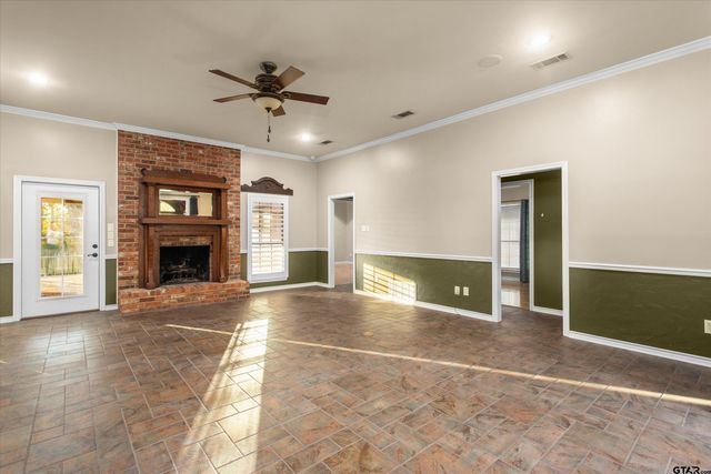 16058 Chris Lane, Tyler, TX 75703