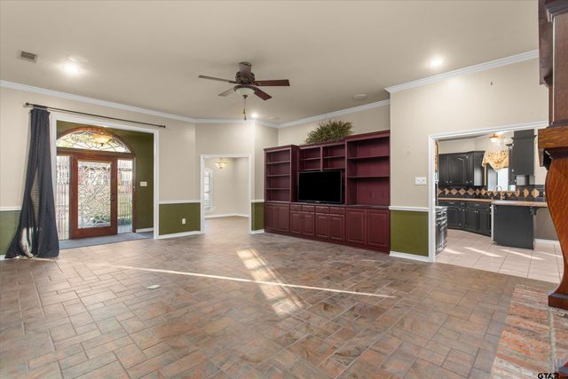 16058 Chris Lane, Tyler, TX 75703