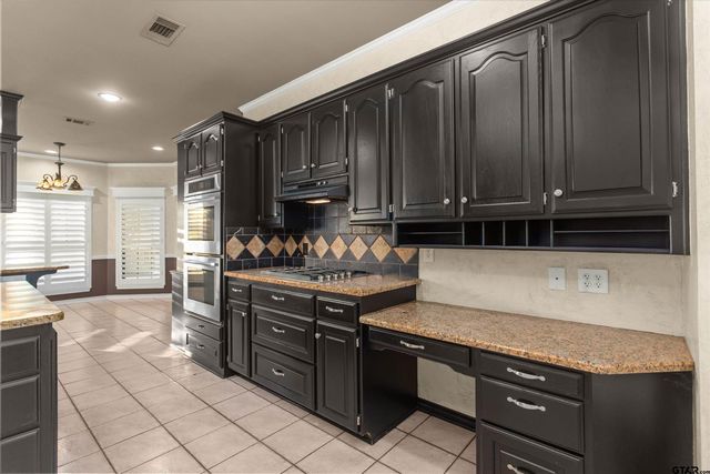 16058 Chris Lane, Tyler, TX 75703