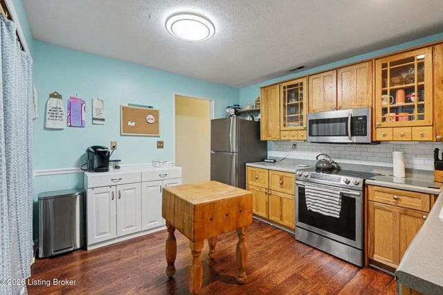 2416 Old Hickory Rd, Louisville, KY 40299