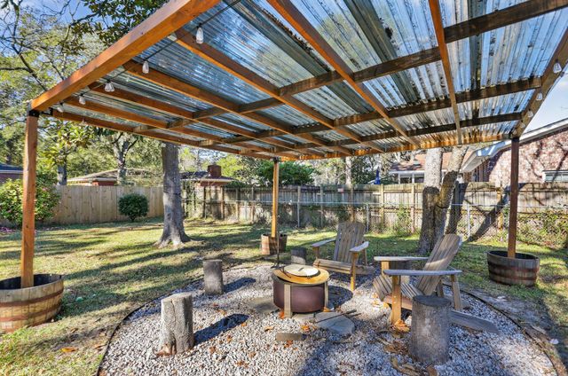 21 Manchester Road, Charleston, SC 29407