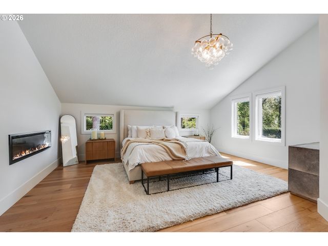 19428 35TH Ct, Lake Oswego, OR 97034