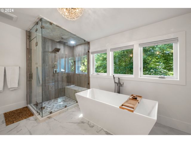 19428 35TH Ct, Lake Oswego, OR 97034