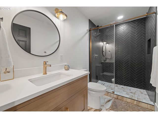 19428 35TH Ct, Lake Oswego, OR 97034