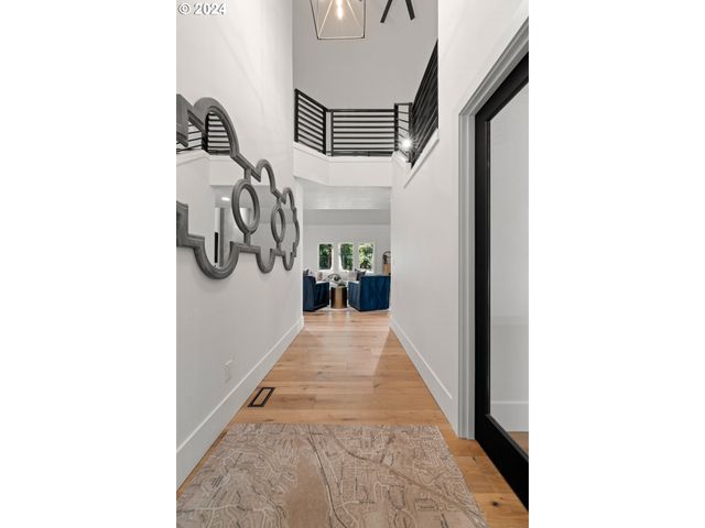 19428 35TH Ct, Lake Oswego, OR 97034