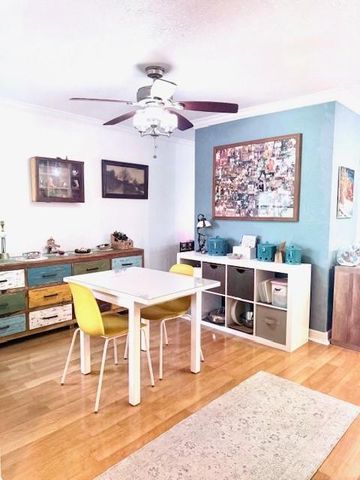 418 Garland Drive 214, Lake Jackson, TX 77566