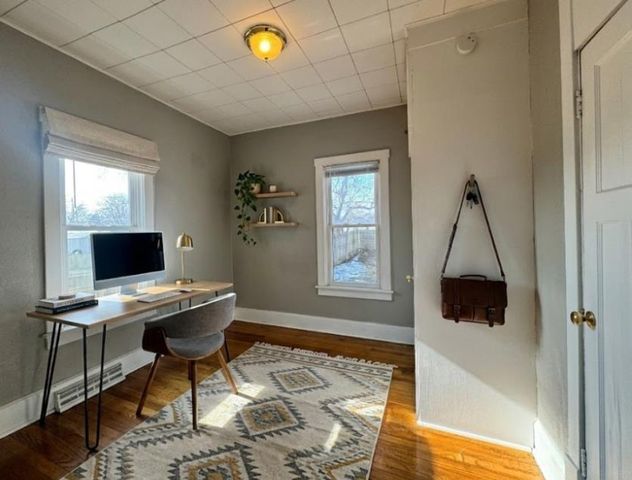 402 Black Hawk Road, Waterloo, IA 50701