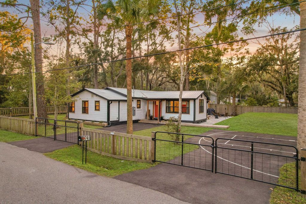 2741 Usina Street, St Augustine, FL 32084