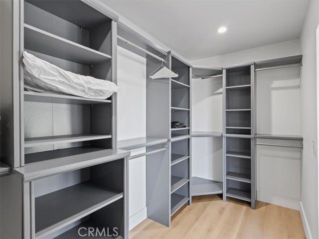 4749 Bonvue, Los Angeles, CA 90027