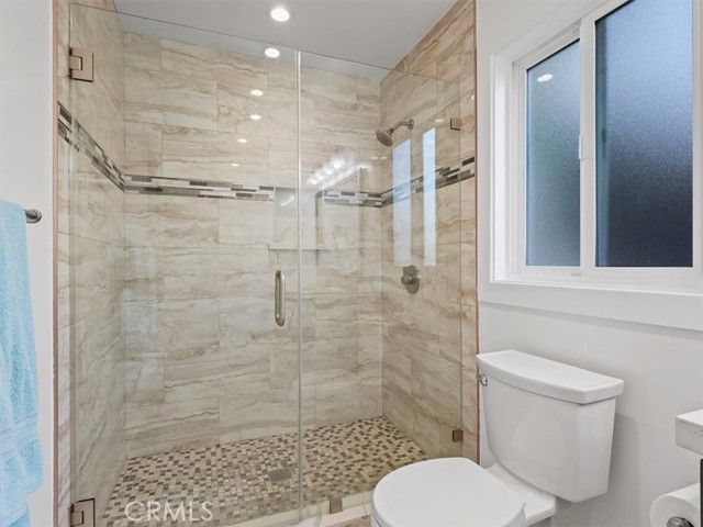 4749 Bonvue, Los Angeles, CA 90027