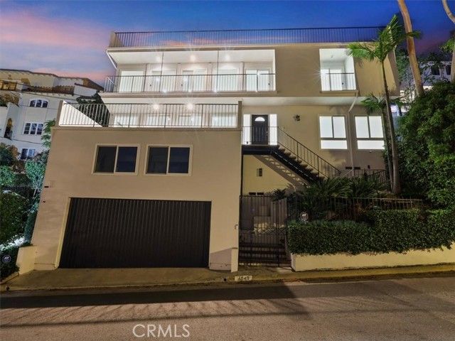 4749 Bonvue, Los Angeles, CA 90027