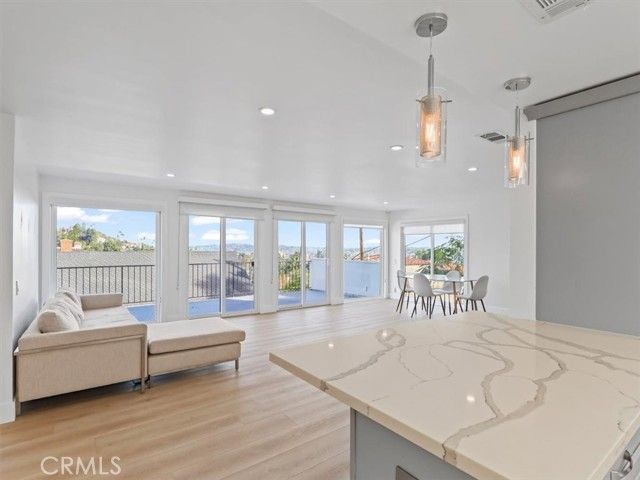 4749 Bonvue, Los Angeles, CA 90027