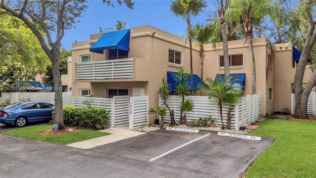 14388 SW 96th Ln, Miami, FL 33186