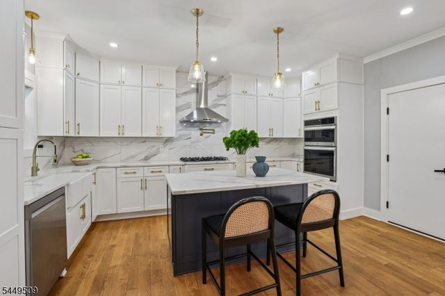6 Ridgedale Ave, Summit City, NJ 07901