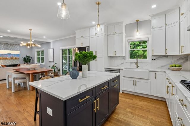 6 Ridgedale Ave, Summit City, NJ 07901