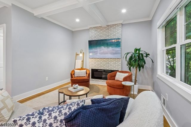 6 Ridgedale Ave, Summit City, NJ 07901