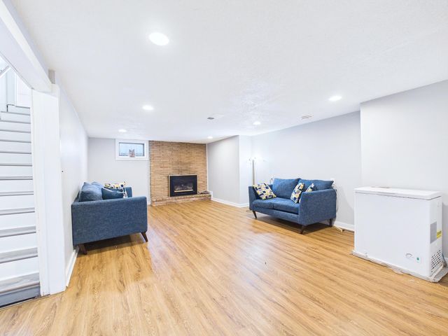 6306 Lee Avenue N, Brooklyn Center, MN 55429