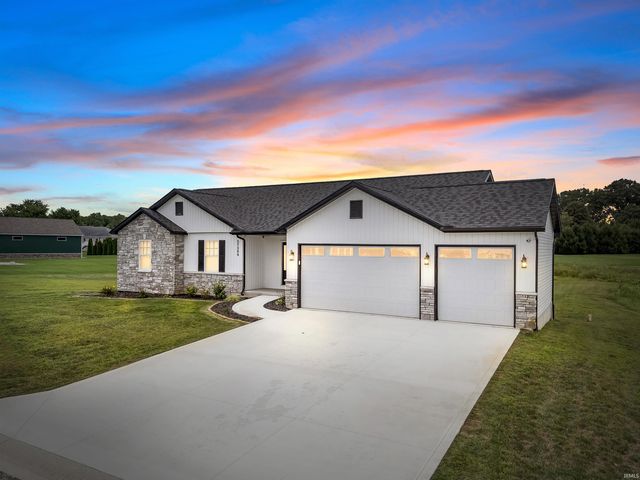 57384 Emerald Chase Lane, Goshen, IN 46528