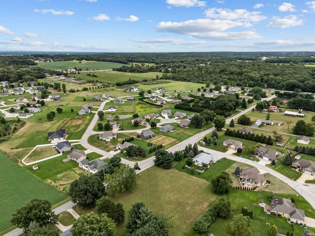 57384 Emerald Chase Lane, Goshen, IN 46528