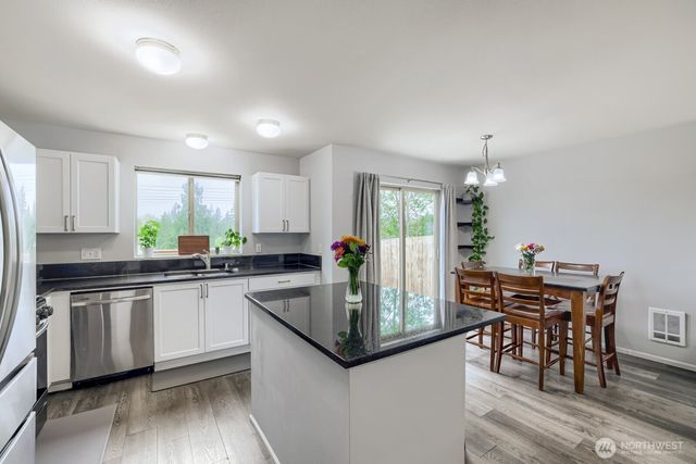 4114 82nd Avenue NE, Marysville, WA 98270