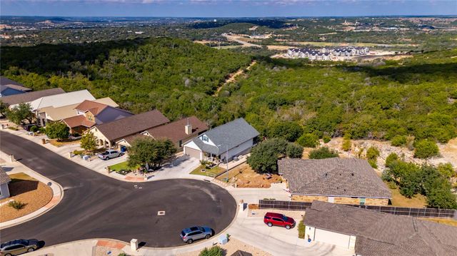 1057 Roanoke LN, Kerrville, TX 78028