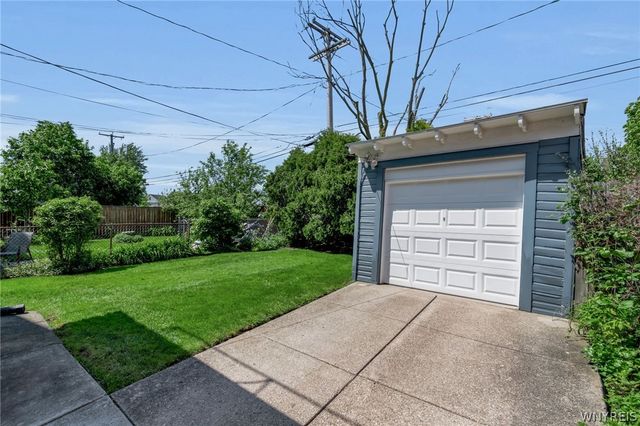 11 Colton Drive, Buffalo, NY 14216