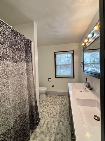 3975 Mcarthur Road, Jackson, MI 49203