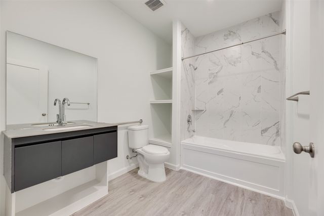 4225 Bernice Street 204, Haltom City, TX 76117