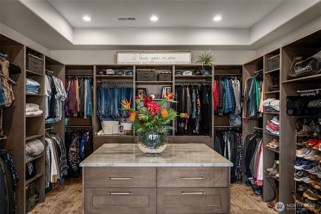 56 Spring Valley Road, Rock Island, WA 98850