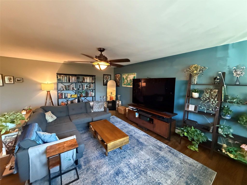 2453 Union Boulevard 37B, Islip, NY 11751