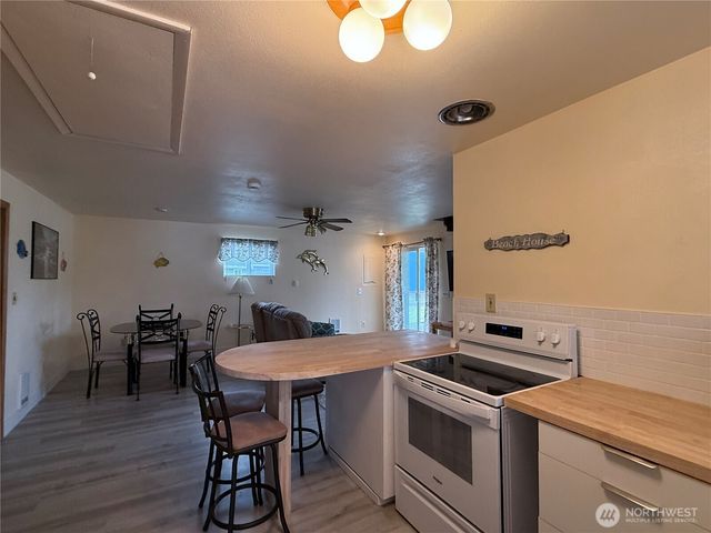 331 N Melbourne Street, Westport, WA 98595